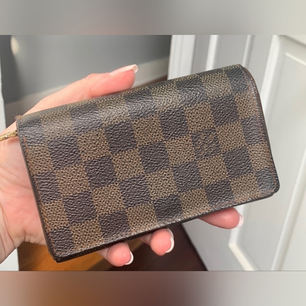 Authentic Louis Vuitton Damier Tresor Wallet
